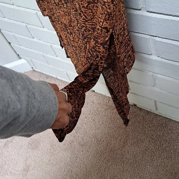 Liz Claiborne Fall Leaf Design Sheer Overlay Layered Maxi Dress. Size 4 - Picture 12 of 12